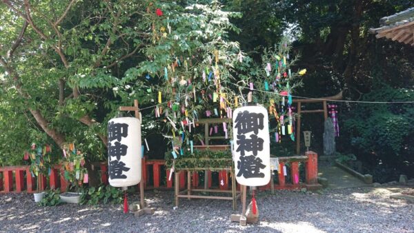 織姫神社前の祭壇